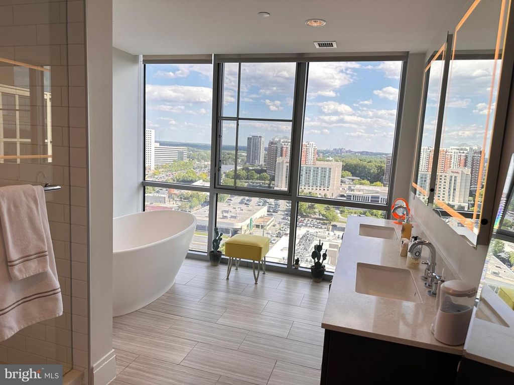 Image 24 of property listing at 930 ROSE AVE #2001, Rockville, MD 20852
