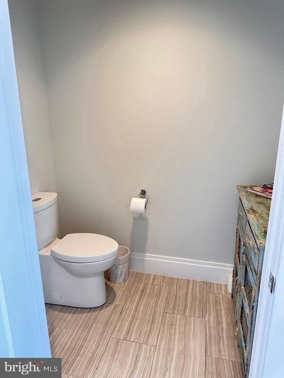 Image 30 of property listing at 930 ROSE AVE #2001, Rockville, MD 20852