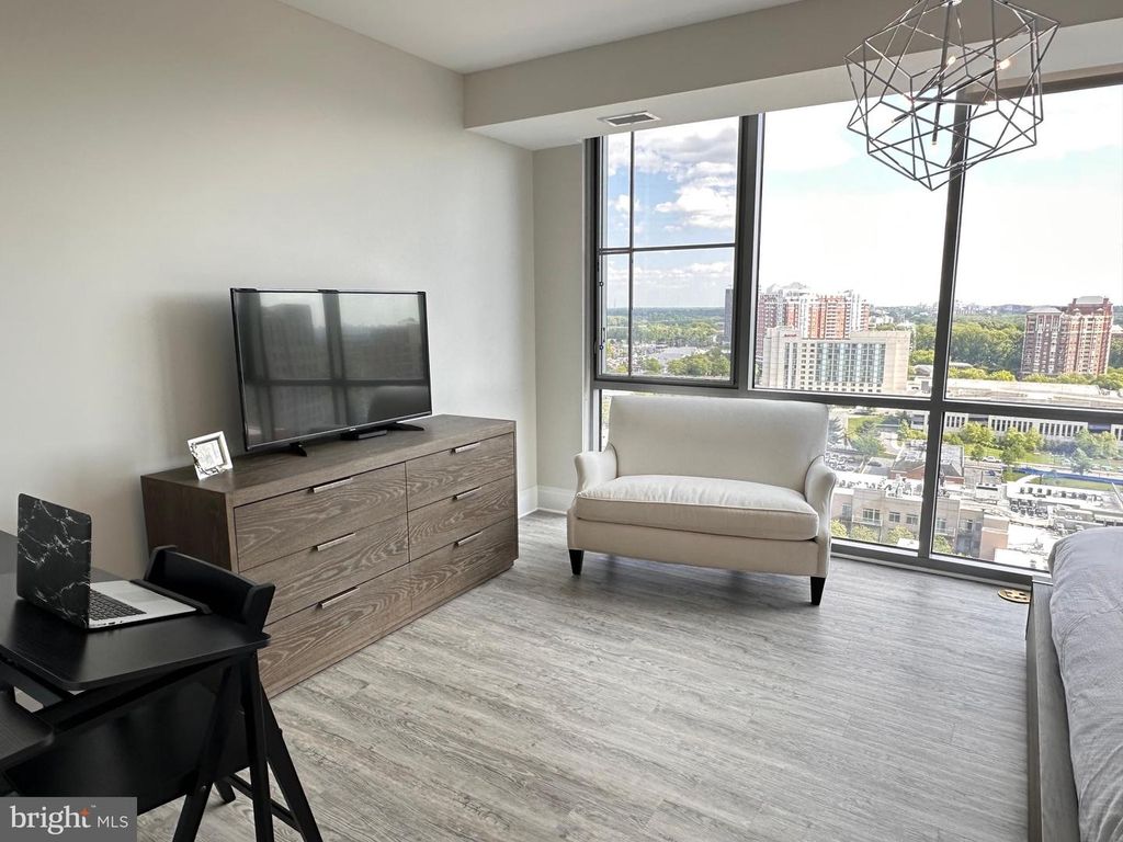 Image 37 of property listing at 930 ROSE AVE #2001, Rockville, MD 20852