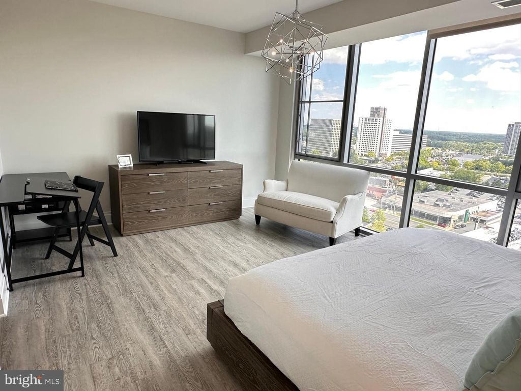 Image 39 of property listing at 930 ROSE AVE #2001, Rockville, MD 20852