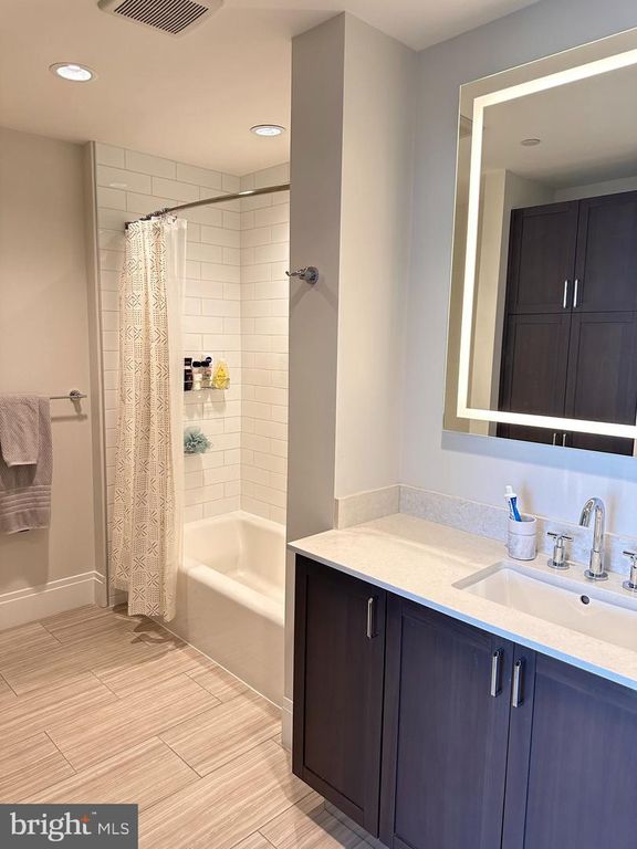 Image 46 of property listing at 930 ROSE AVE #2001, Rockville, MD 20852