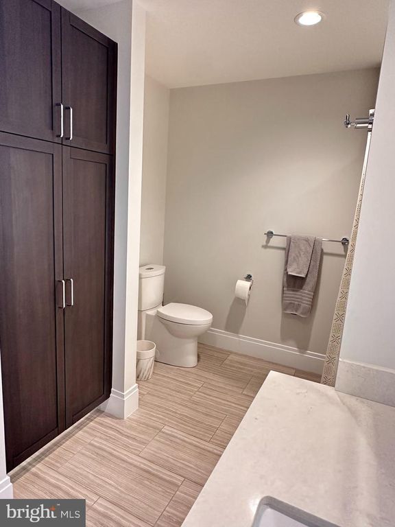 Image 47 of property listing at 930 ROSE AVE #2001, Rockville, MD 20852