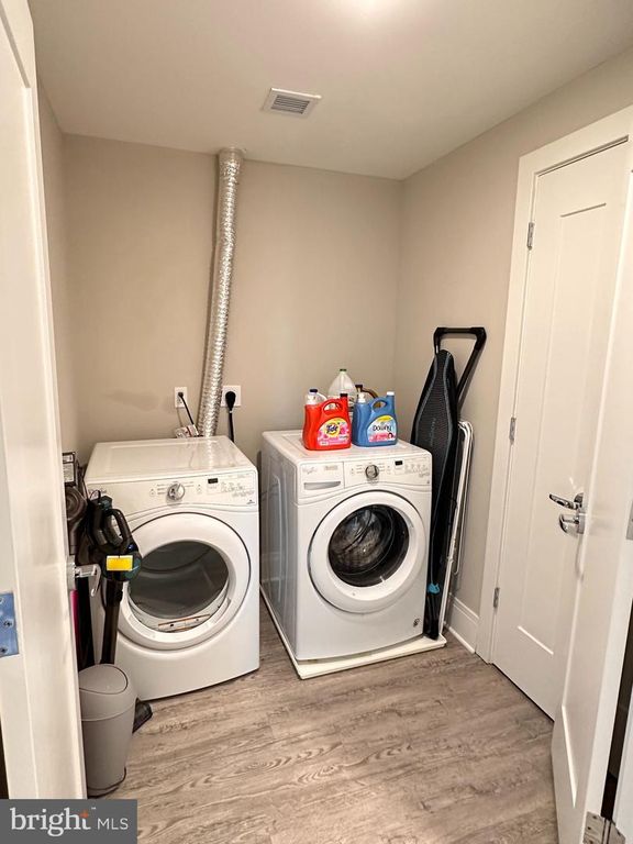 Image 48 of property listing at 930 ROSE AVE #2001, Rockville, MD 20852