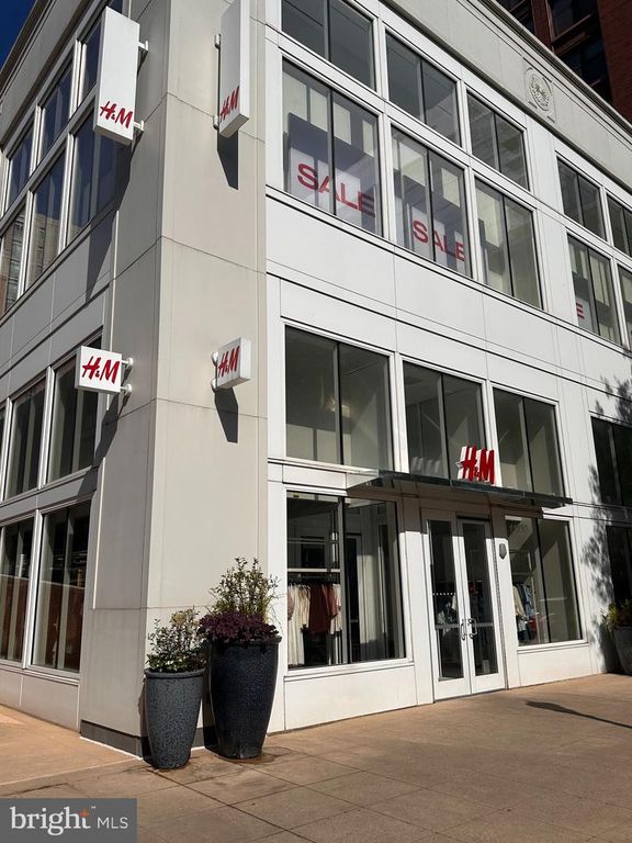 Image 53 of property listing at 930 ROSE AVE #2001, Rockville, MD 20852