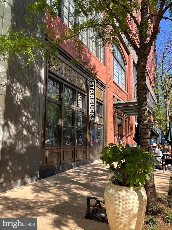 Image 54 of property listing at 930 ROSE AVE #2001, Rockville, MD 20852
