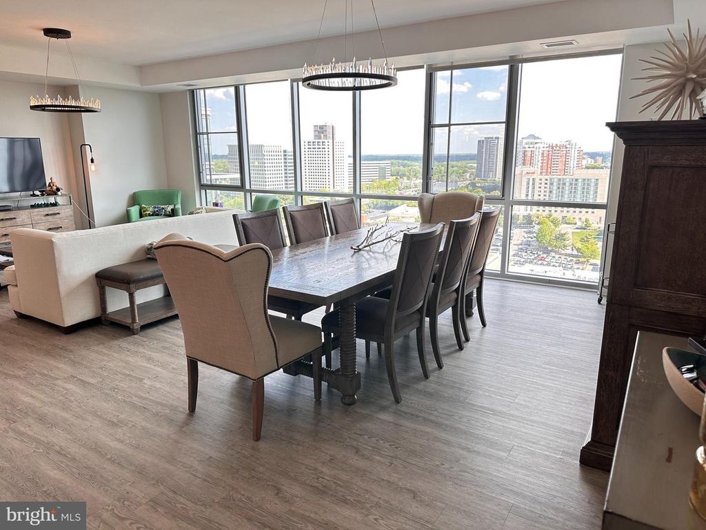 Image 9 of property listing at 930 ROSE AVE #2001, Rockville, MD 20852