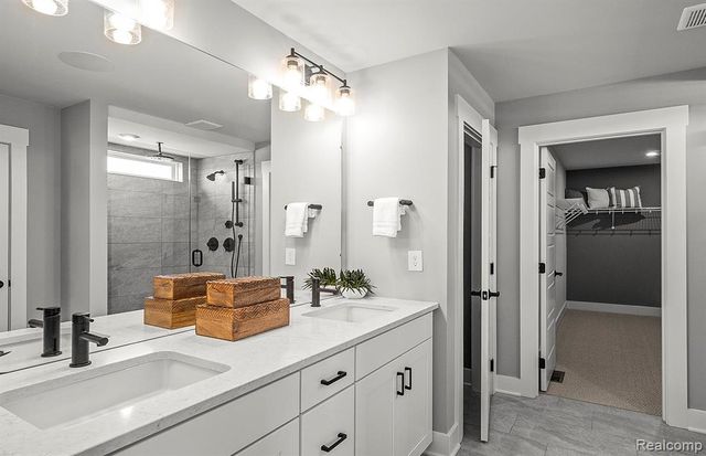 59615 Schuss Gully Drive, New Hudson, MI 48165