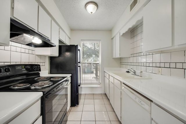 3824 Cibolo Drive 122B, Fort Worth, TX 76133