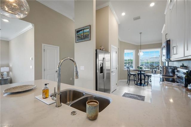 11811 Venetian Lagoon DR 204, Fort Myers, FL 33913