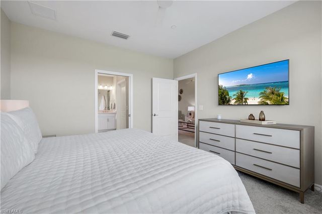 11811 Venetian Lagoon DR 204, Fort Myers, FL 33913