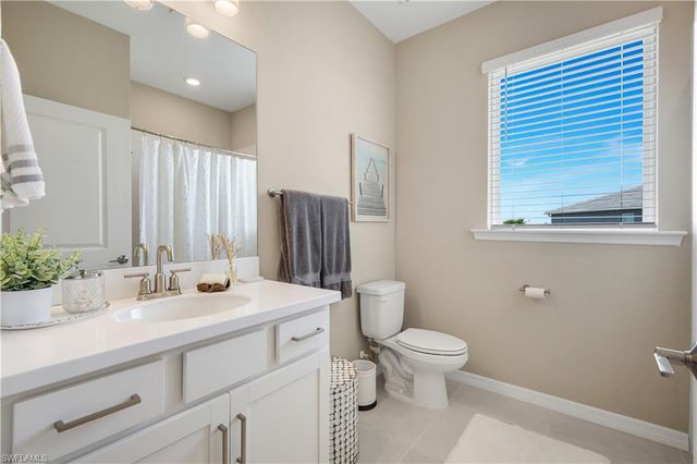 11811 Venetian Lagoon DR 204, Fort Myers, FL 33913