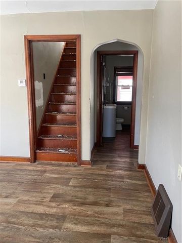 25 E Jefferson Street, Black River Falls, WI 54615