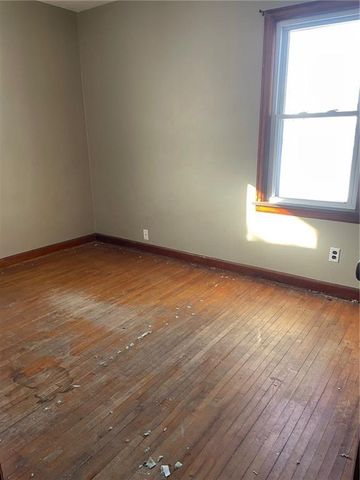 25 E Jefferson Street, Black River Falls, WI 54615