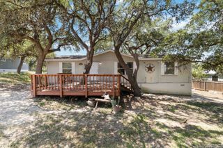 1247 Skylark Dr, Canyon Lake, TX 78133
