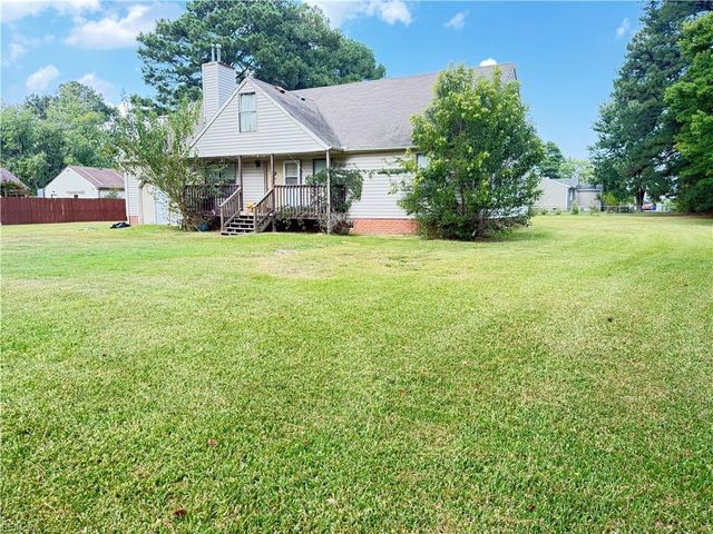 210 Oakwood AVE, Suffolk, VA 23435