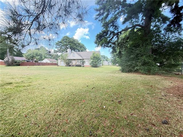 210 Oakwood AVE, Suffolk, VA 23435