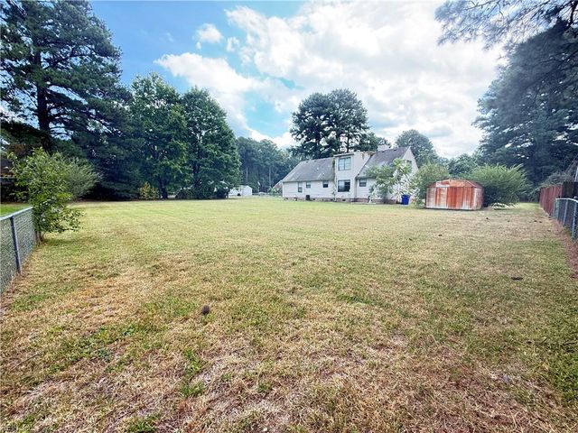 210 Oakwood AVE, Suffolk, VA 23435