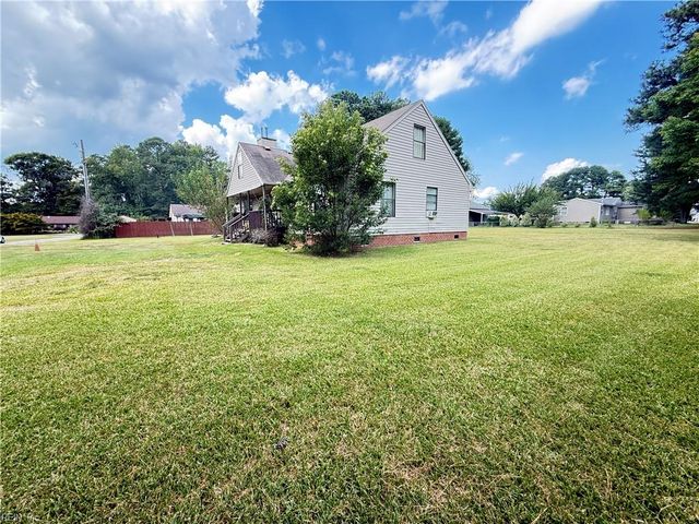 210 Oakwood AVE, Suffolk, VA 23435
