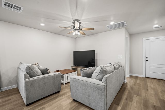 14506 Paris Avenue, Lubbock, TX 79423