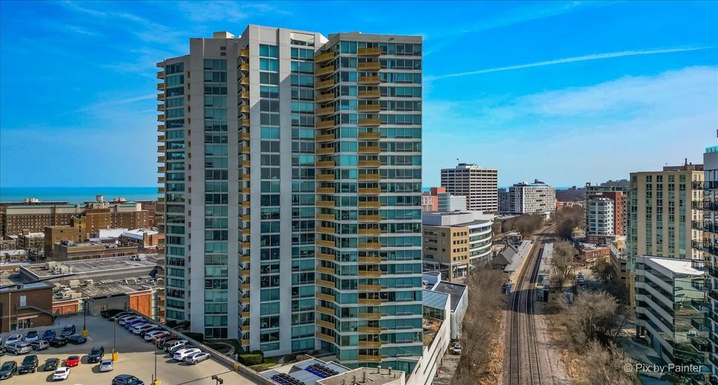 1720 Maple Avenue 2460, Evanston, IL 60201