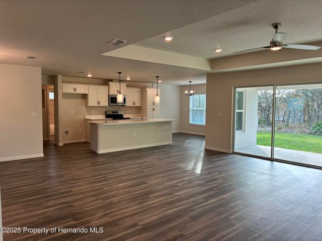 18295 Maberly Road, Weeki Wachee, FL 34614