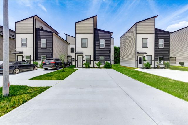 8157 Tate Street A B, Houston, TX 77028