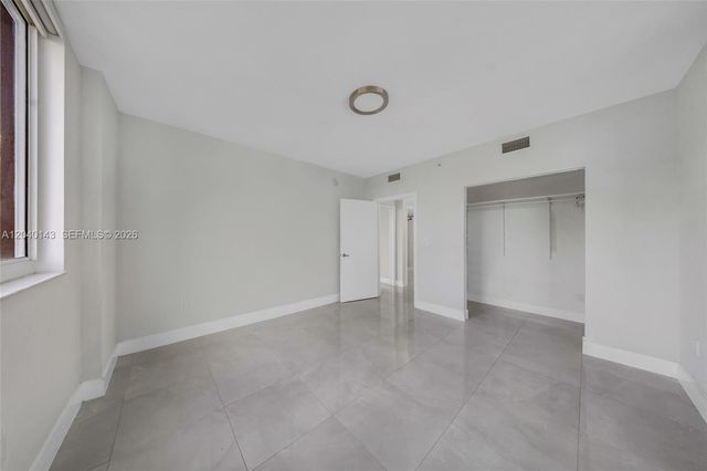 2775 NE 187th Street 318, Aventura, FL 33180