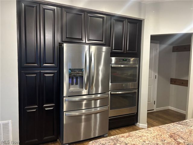 4489 Woodstone Avenue NW, Massillon, OH 44647