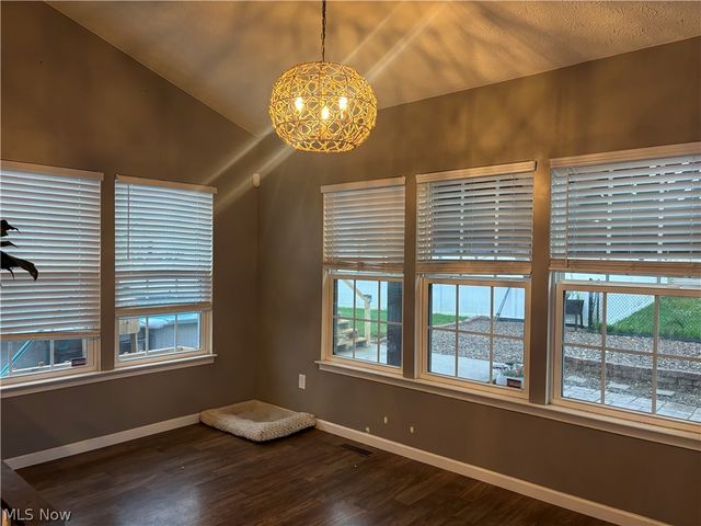 4489 Woodstone Avenue NW, Massillon, OH 44647