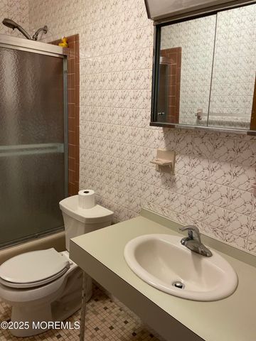 643A Plymouth Drive A, Lakewood, NJ 08701