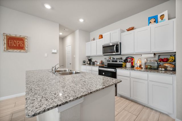 3133 Strawberry Farm Lane, Fort Worth, TX 76140