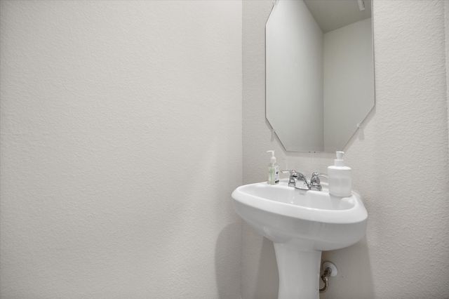 3133 Strawberry Farm Lane, Fort Worth, TX 76140