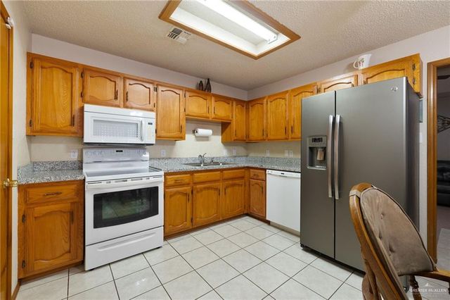 1804 Woodrow Street, Mission, TX 78572