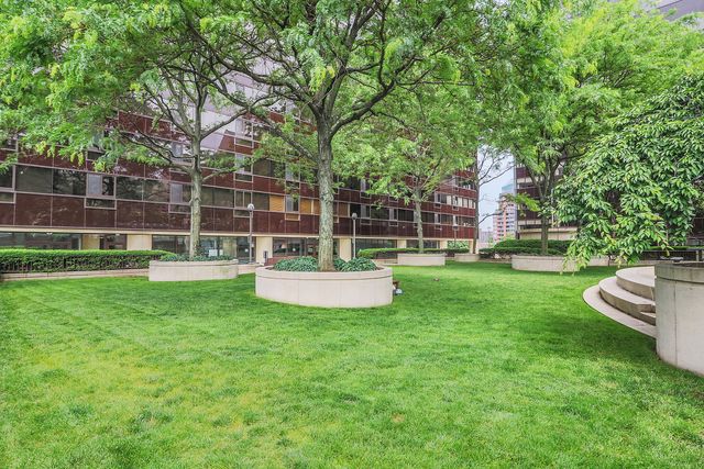 127 Greyrock Place 603, Stamford, CT 06901