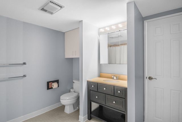 127 Greyrock Place 603, Stamford, CT 06901