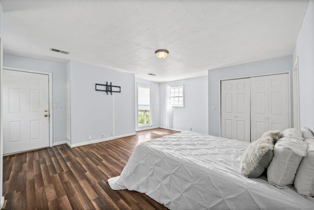 171 Eagle Nest Ct, Dover, TN 37058