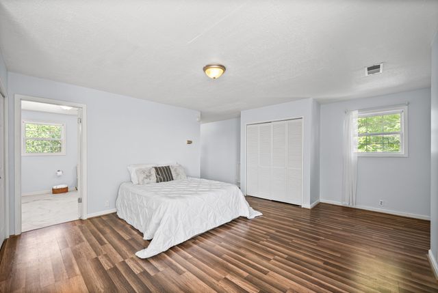 171 Eagle Nest Ct, Dover, TN 37058