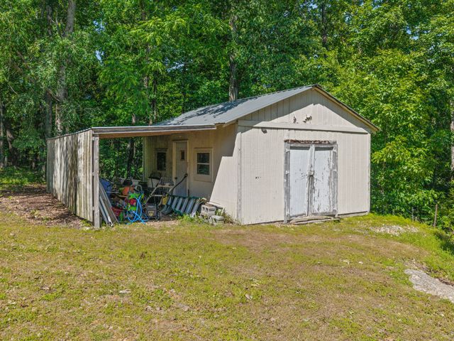 171 Eagle Nest Ct, Dover, TN 37058