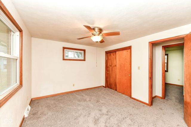 2496 E 500 S, Anderson, IN 46017