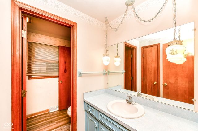 2496 E 500 S, Anderson, IN 46017