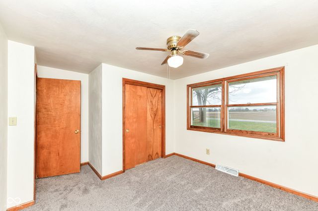 2496 E 500 S, Anderson, IN 46017