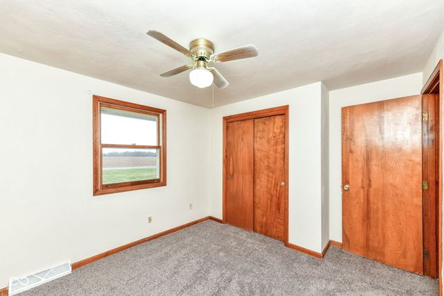 2496 E 500 S, Anderson, IN 46017