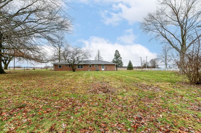 2496 E 500 S, Anderson, IN 46017