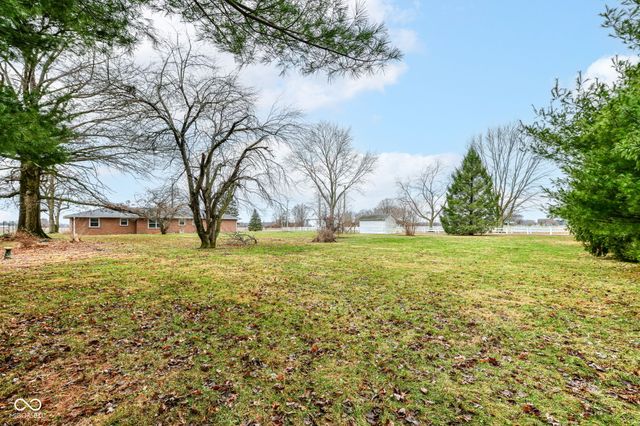 2496 E 500 S, Anderson, IN 46017