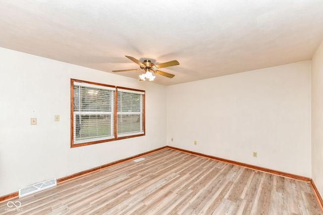 2496 E 500 S, Anderson, IN 46017