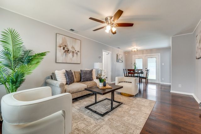 2736 Rolinda Drive, Dallas, TX 75211