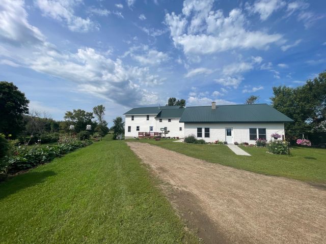 49404 109th Avenue, Gonvick, MN 56644