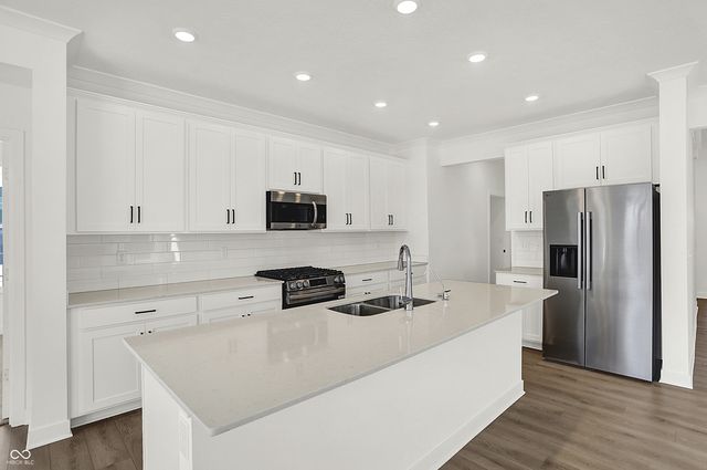 5307 Nettleton Way, Avon, IN 46123