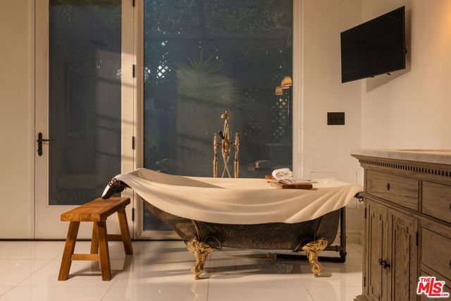 26799 Sea Vista Drive, Malibu, CA 90265