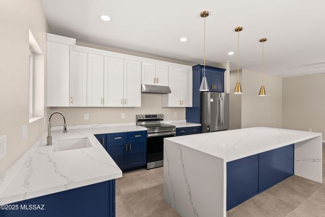 324 Peru Ct, Rio Rico, AZ 85648